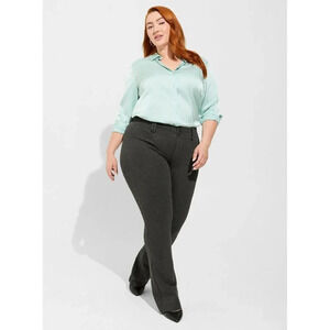 Torrid Blouse Size 0X Satin Button‎ Down Long Sleeve Easter Top Pastel Green